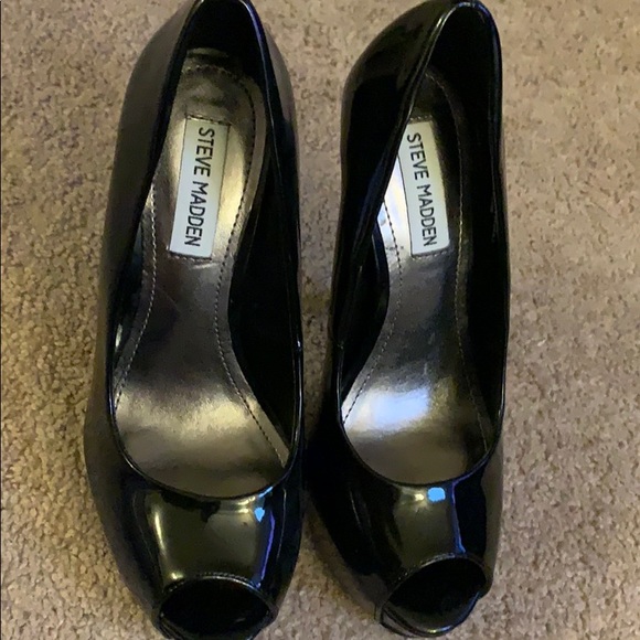 Heels - Picture 5 of 5